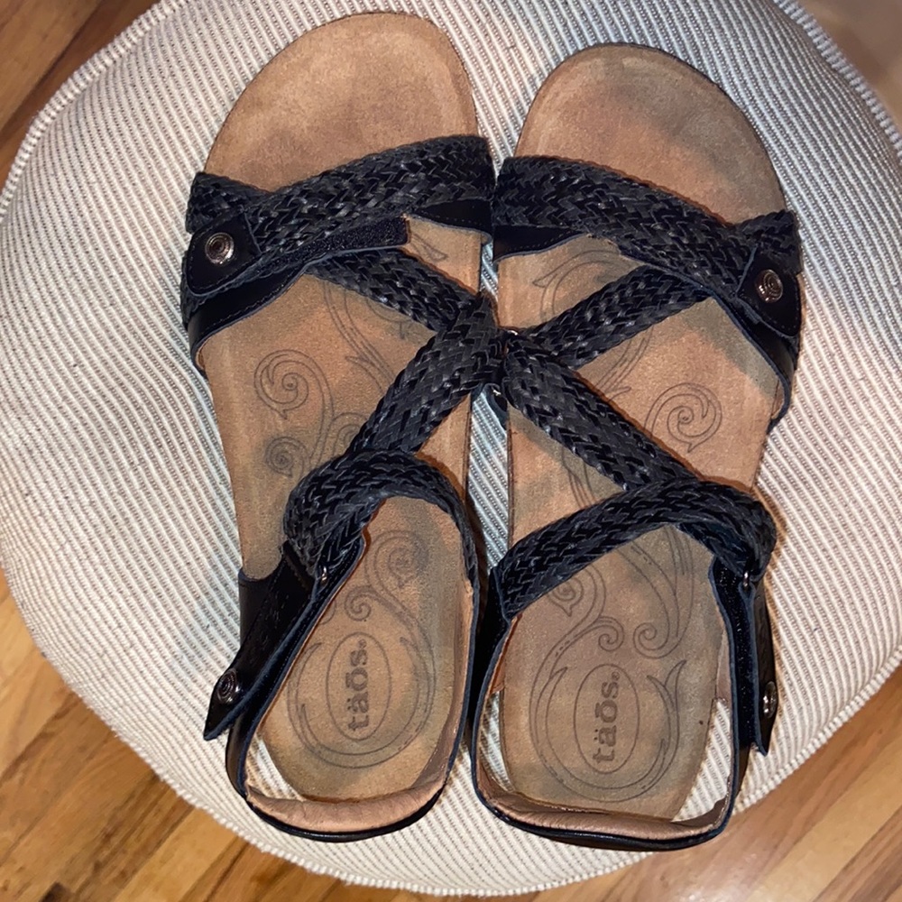 Women’s Taos Trulie Sandals- Black